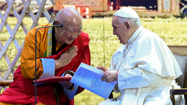 Papa: a beleza da vida é fruto da harmonia, construída pelo altruísmo