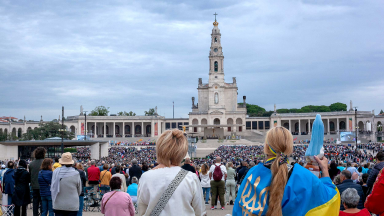 Em Fátima, cardeal pede oração pela paz, pelo Papa e pelo Sínodo