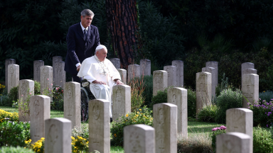 “Caminhamos para o encontro com o Senhor e com todos”, lembra o Papa