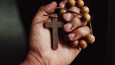 O Santo Rosário é a melhor artilharia contra os demônios e seus seguidores