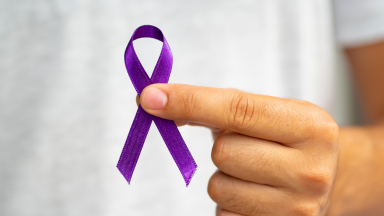 Fevereiro Roxo: conscientização sobre o Lúpus, Alzheimer e Fibromialgia