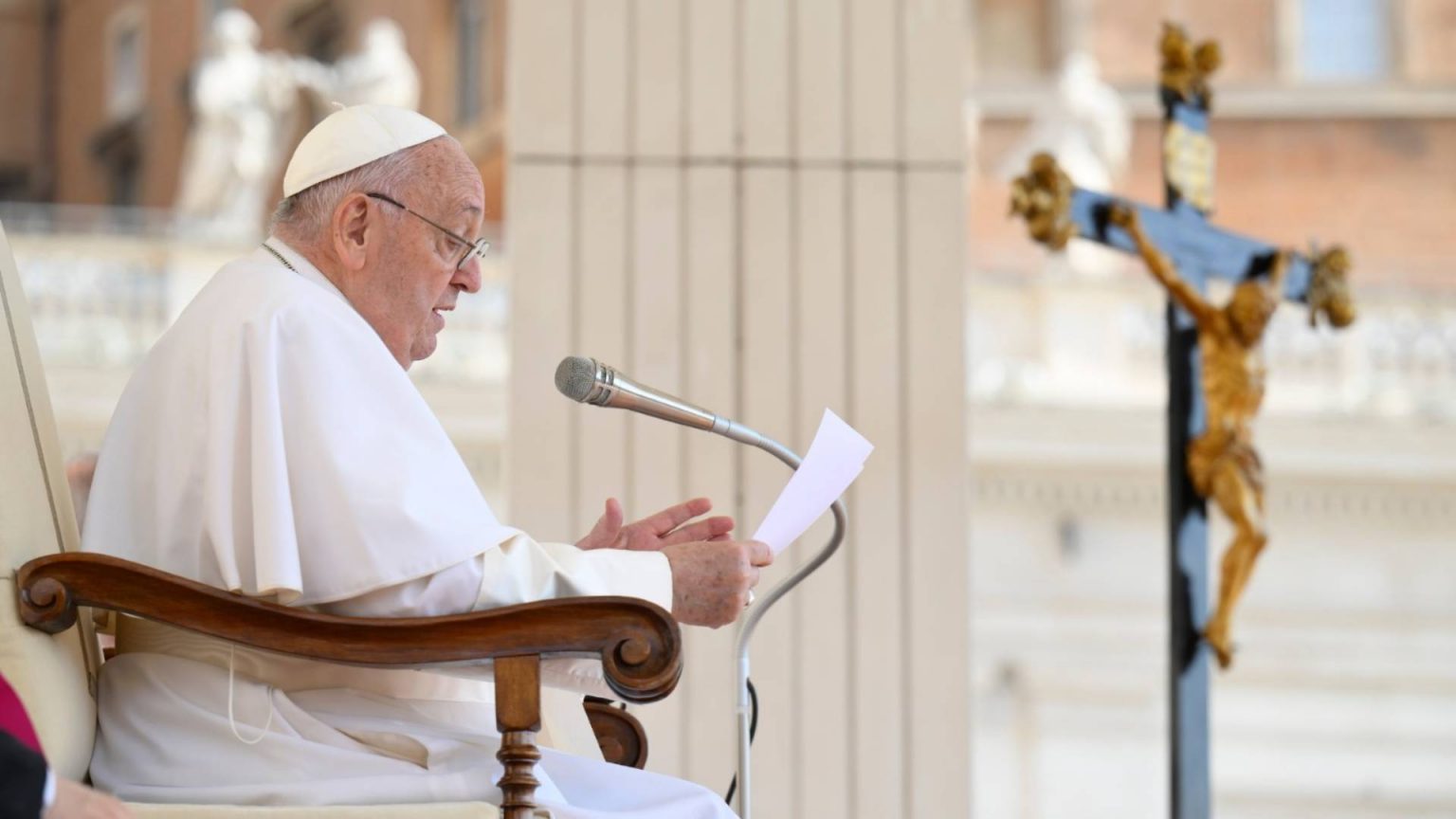 papa-francisco-Foto-Vaticano-MediaIPA_Sipa-USA-via-Reuters-1536x864.jpg