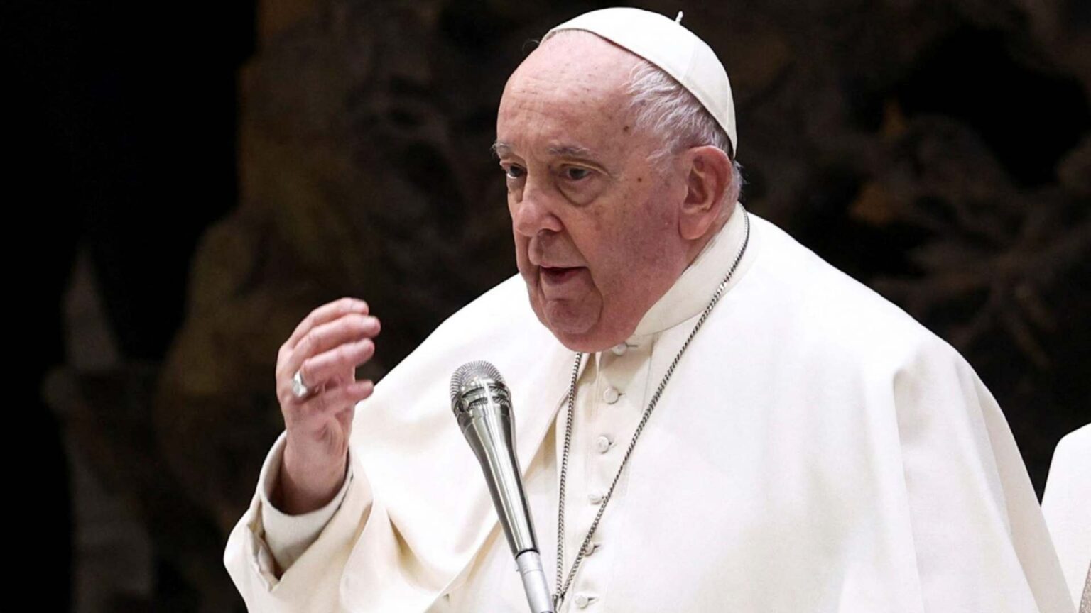 Papa-Francisco-Foto-Guglielmo-Mangiapane-Reuters-1536x864.jpg