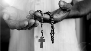 Maria, nossa auxiliar nas batalhas da vida