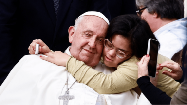 Espírito Santo garante a unidade e universalidade da Igreja, frisa Papa