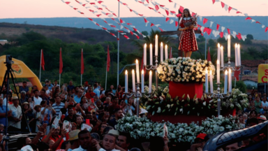 Papa exorta dioceses a recordar testemunhos locais de santidade