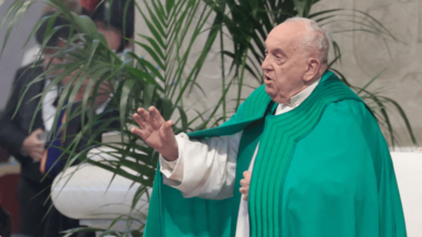 Papa: “com o Espírito Santo, podemos semear a esperança no mundo”