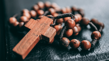 Rosário é instrumento simples e ao alcance de todos, indica Papa