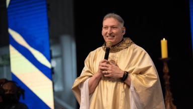 Evangelho: O cego guiando outro cego