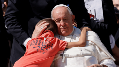 Papa: proteção de menores e vulneráveis requer prevenção e escuta ativa