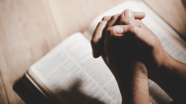 No silêncio encontramos Deus, diz religiosa carmelita