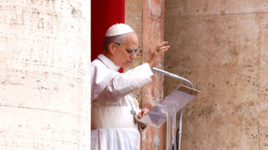 Papa Leão XIV no Regina Coeli: Nunca mais guerra!