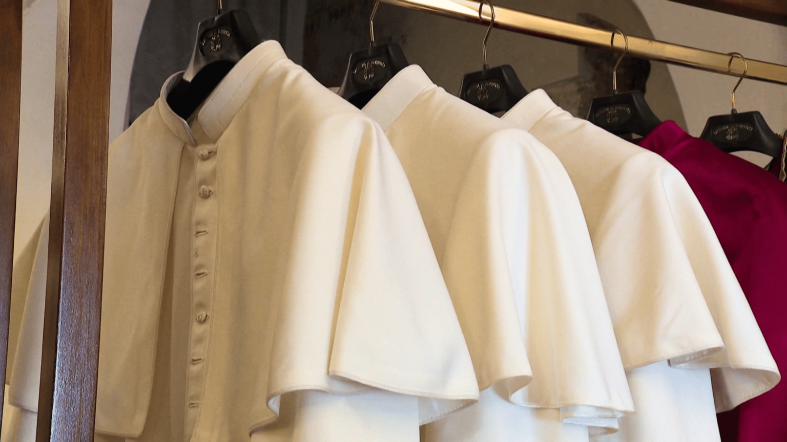 vestes-papa-reproducao-vatican-media-1536x864.png
