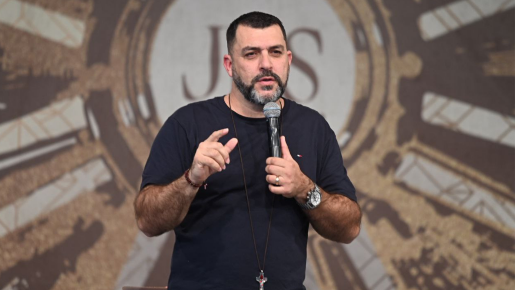 Jeberton-Teixeira-I-Espirito-Santo-Forca-daqueles-que-estao-no-caminho-1024x576.png