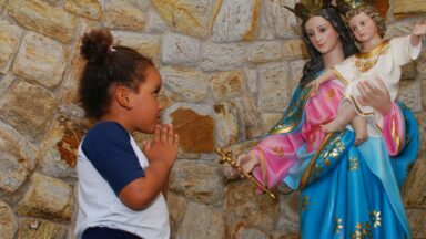 Maria quer formar Jesus em você