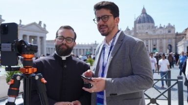 O carisma da comunicação no Coração da Igreja