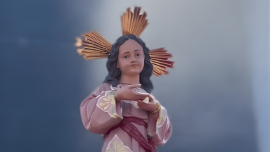 Imagem de Maria Menina peregrina por paróquias do Rio de Janeiro