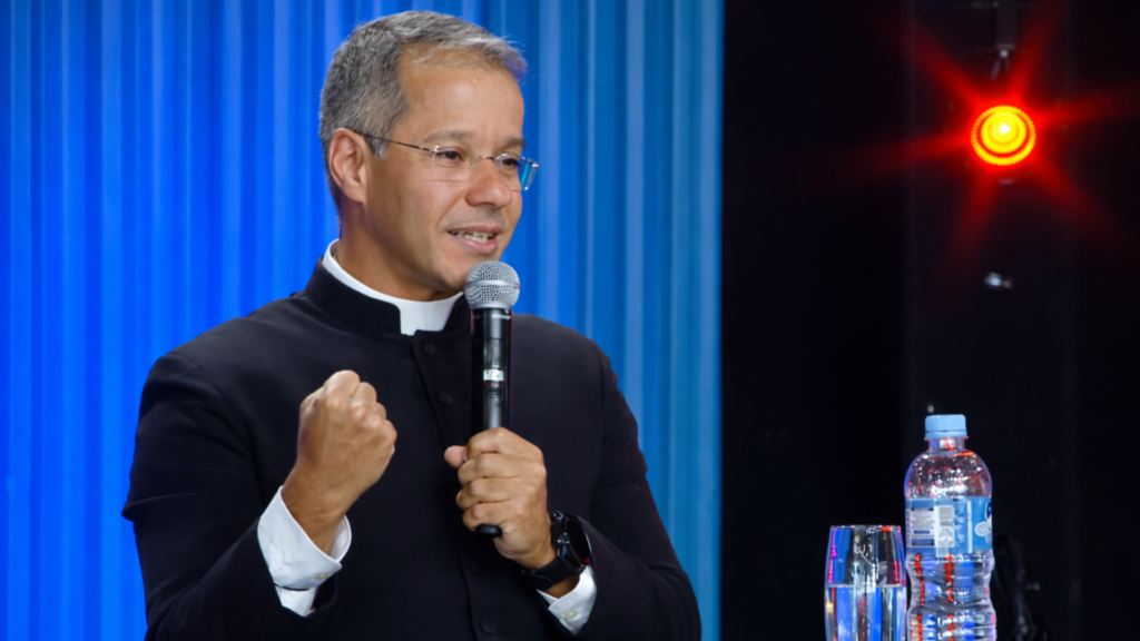Padre-Demetrio-1024x576.png