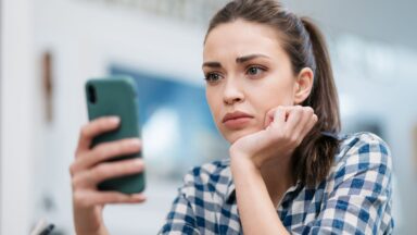 Você vive ou apenas se expõe? Os malefícios da superexposição da vida nas mídias