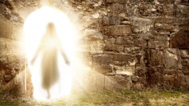 O túmulo está vazio. Jesus ressuscitou. Aleluia!