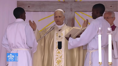 Papa encoraja angolanos: Deus nunca desilude, Ele caminha conosco