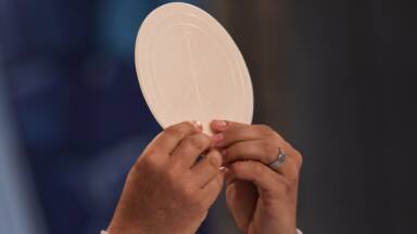 Como podemos entender Cristo na hóstia consagrada?