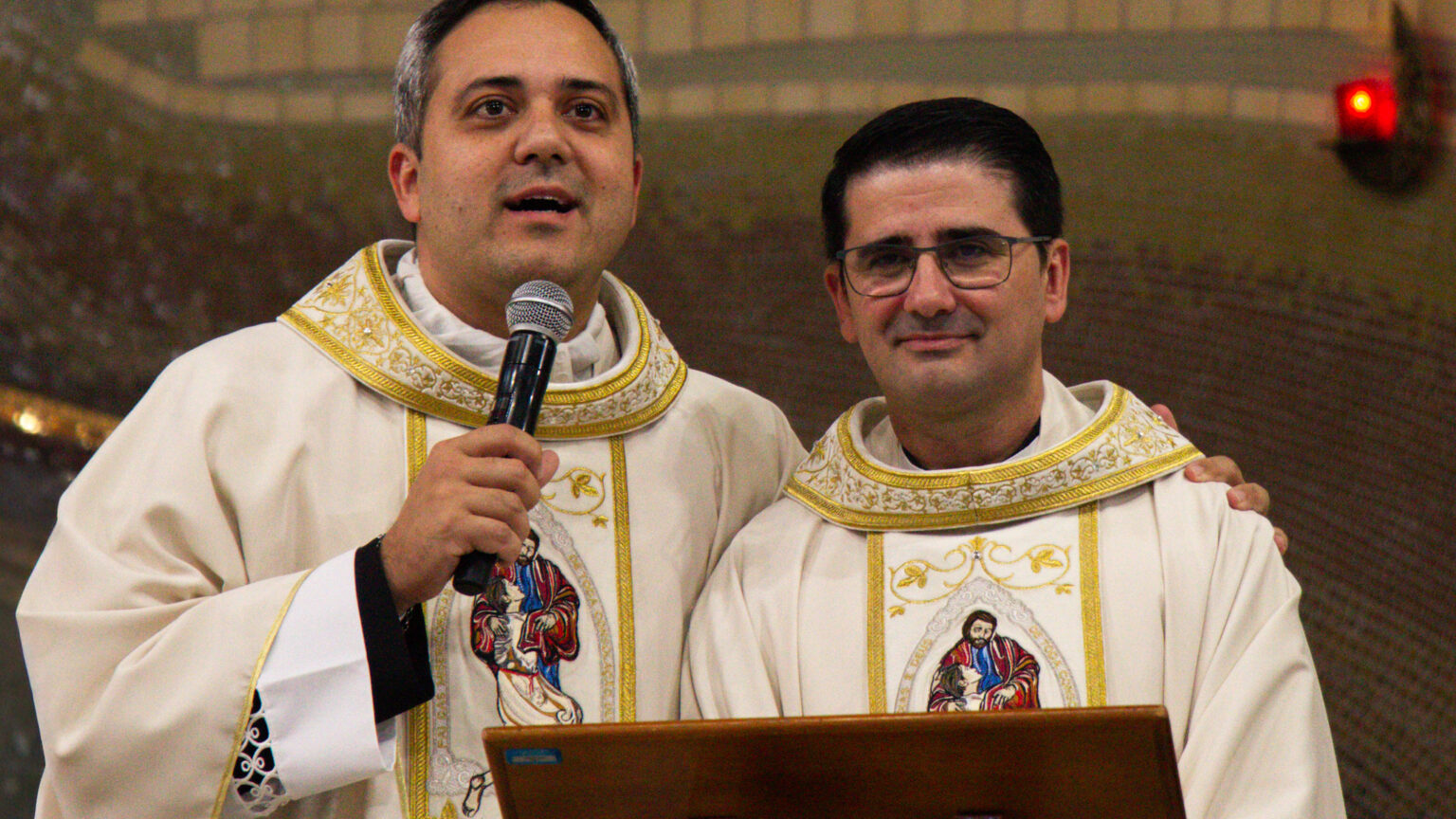 Missa-de-encerramento-Festa-do-Pai-das-Misericordias-2026-domingo-a-tarde-11-1536x864.jpg