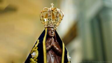 Reflita sobre a virtude da humildade profunda de Nossa Senhora