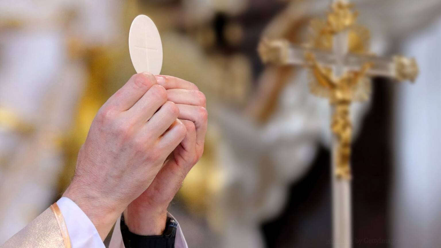 Eucaristia-Pao-da-Vida-Eterna-1536x864.jpg
