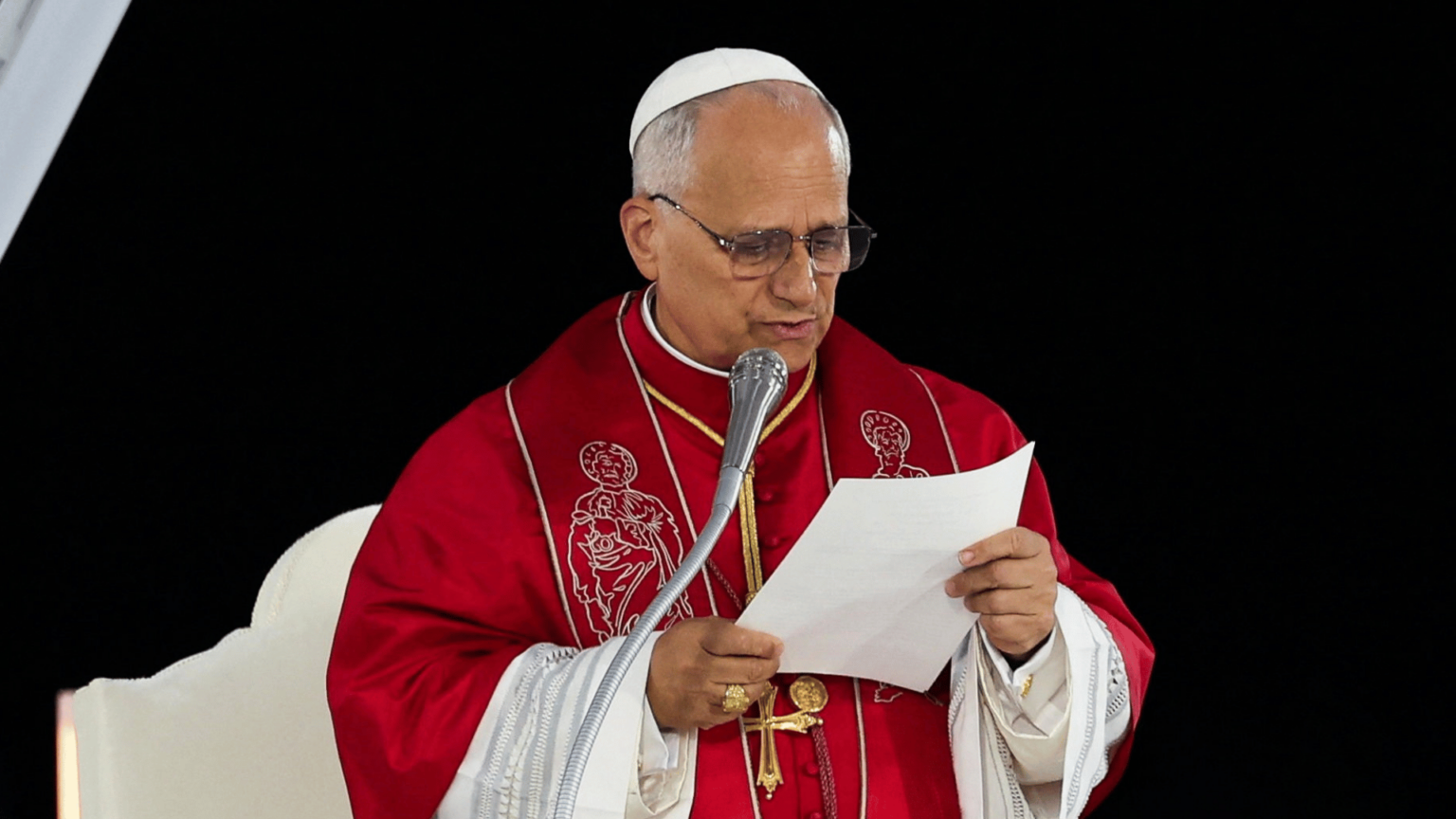 papa-vigilia-barcelona-REUTERSBruna-Casas-1-1536x864.png