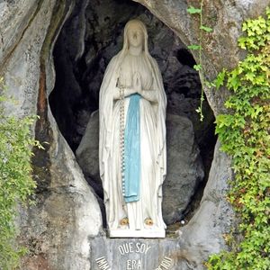 Imagem de Nossa Senhora de Lourdes 