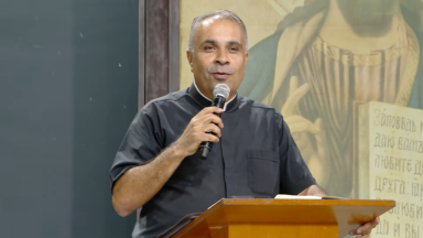 Sê fiel até à morte, e te darei a coroa da vida!