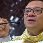 Padre Wagner Ferreira celebra a Santa Missa do Lava-pés na Canção Nova em Cachoeira Paulista