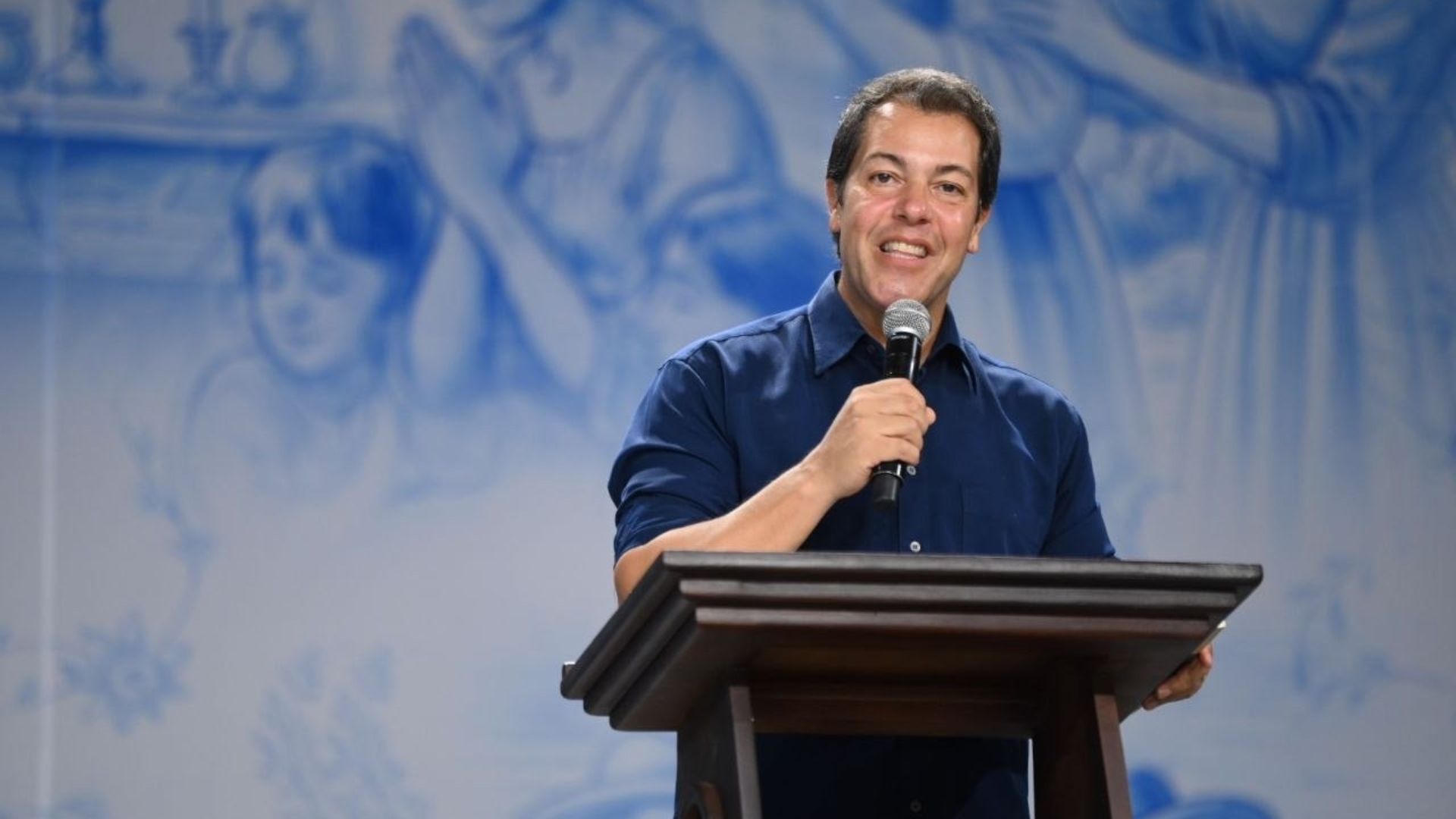Sandro Arquejada prega no Acampamento Mariano 2026 na Canção Nova