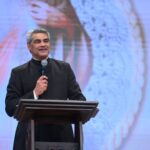 Descubra como a misericórdia de Deus supera qualquer pecado e por que nada pode impedir Jesus de derramar graças sobre sua vida e sua dor.