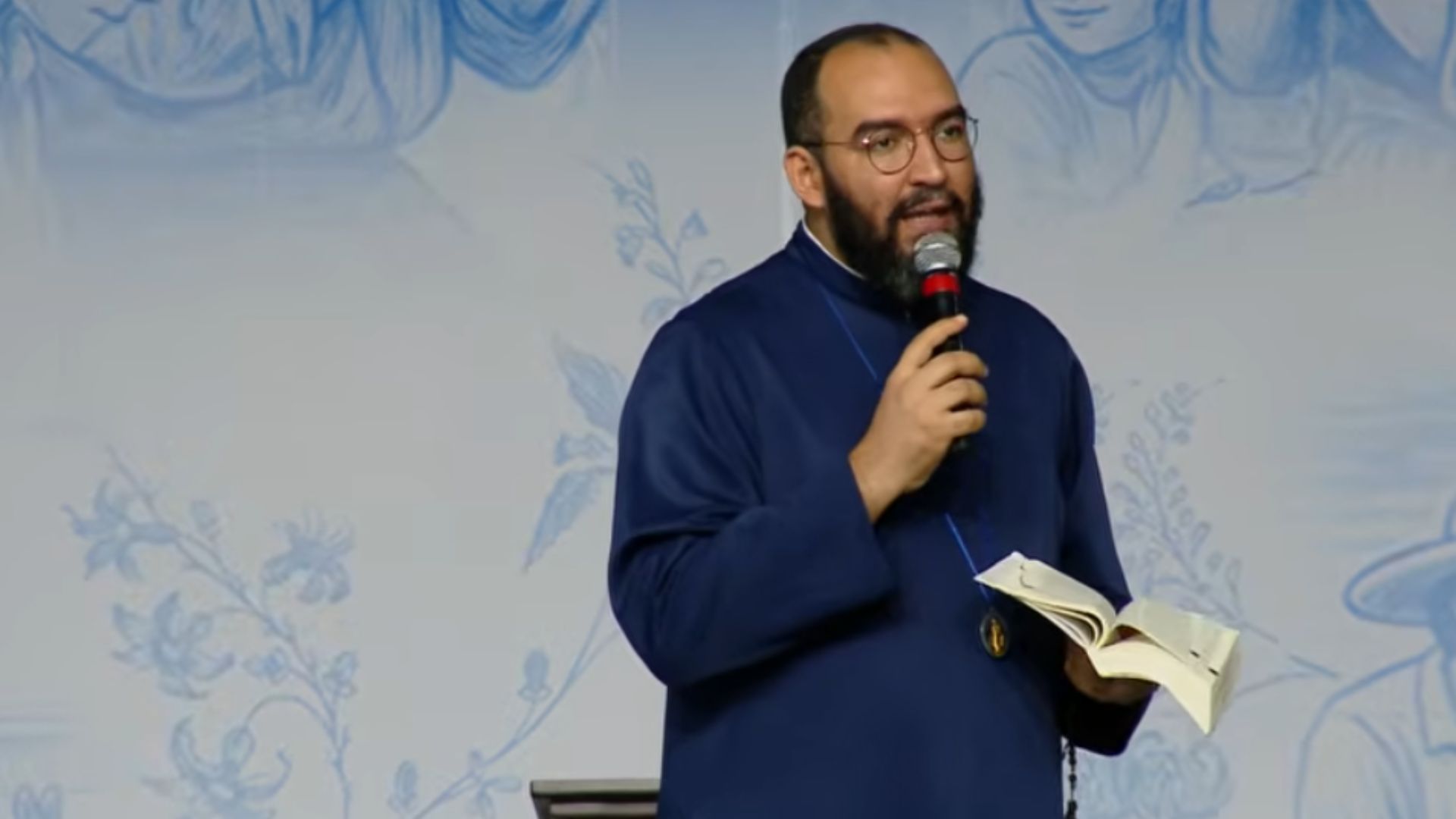 Padre Gabriel Vila Verde prega no Acampamento Mariano 2026 na Canção Nova