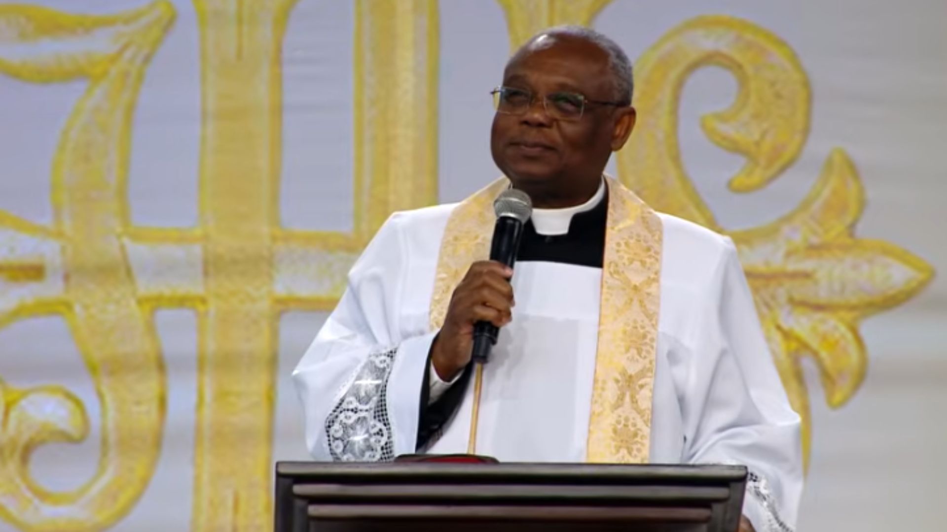 Padre José Augusto prega no Acampamento de Corpus Christi 2026 na Canção Nova