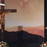 Padre Adriano Zandoná prega no Acampamento de Cura Interior na Canção Nova em Cachoeira Paulista/SP