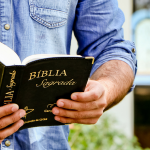A experiência orante na leitura da Bíblia