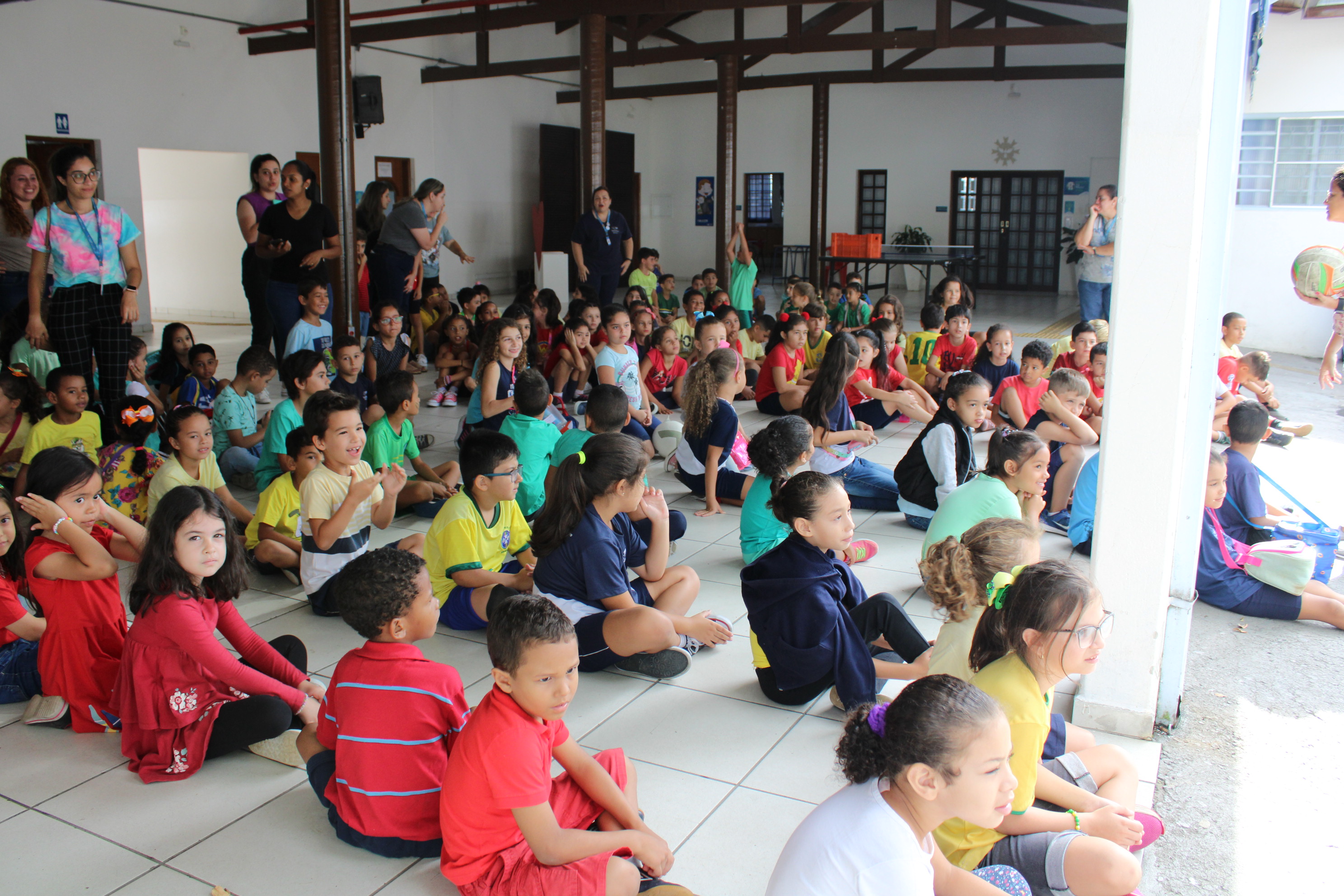 Dança do ventre, folclórica e circular une crianças, jovens e idosos no  Instituto Dom Bosco – Instituto Dom Bosco (Bom Retiro) SP