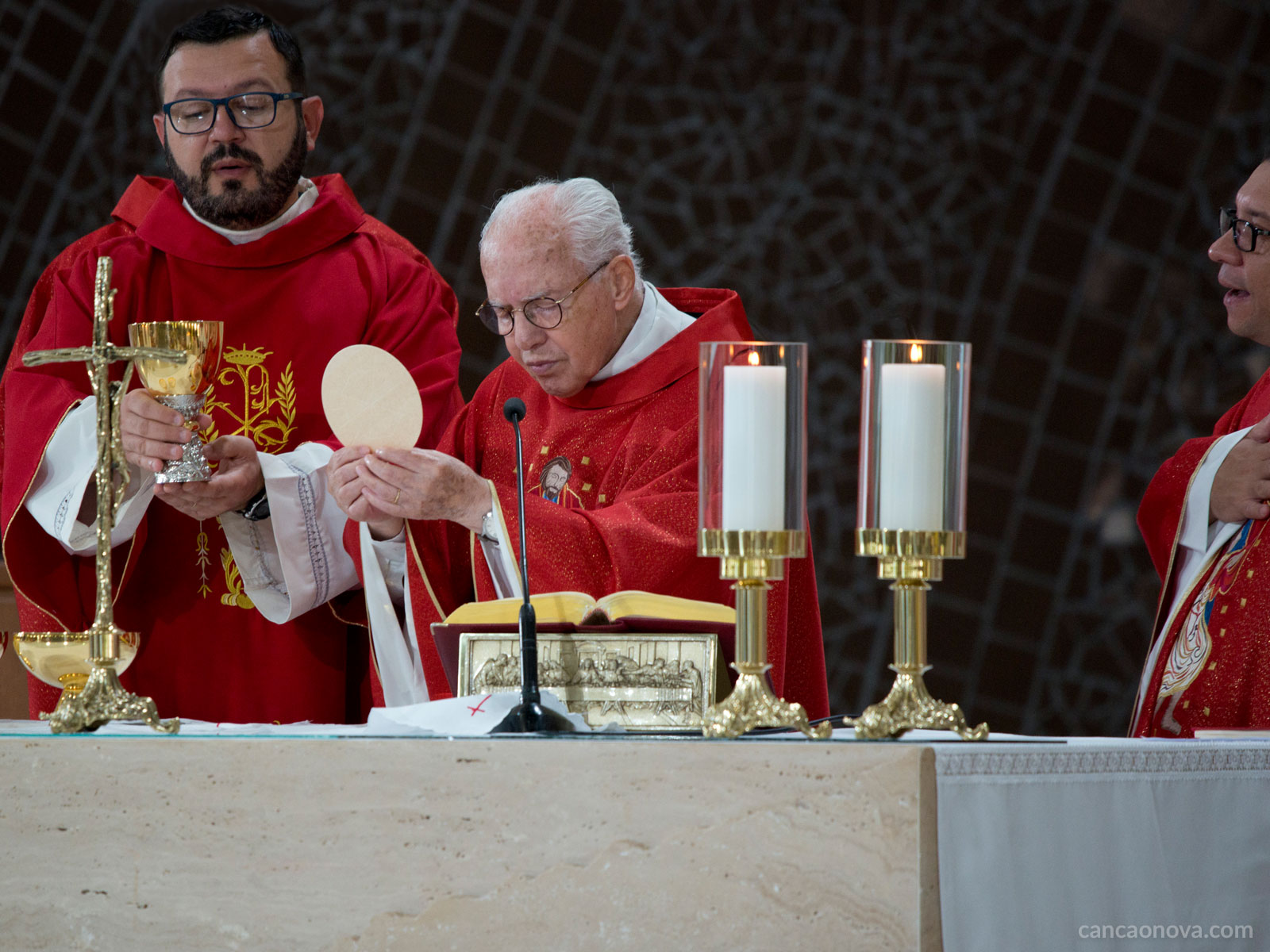 A Missa é um banquete íntimo e sagrado