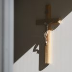 A importância de entronizar a cruz de Cristo em sua casa