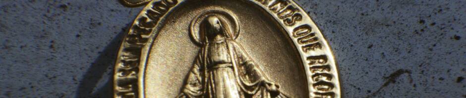 -Conheça-a-história-da-medalha-milagrosa-de-Nossa-Senhora