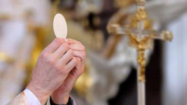 A Santa Missa e a celebração Eucarística: os pontos altos de nossa fé