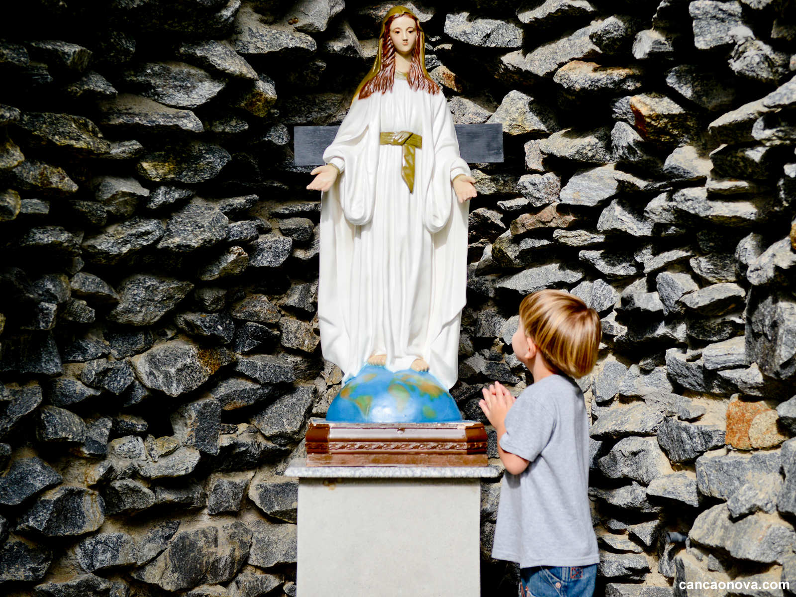 Consagração dos filhos a Nossa Senhora 