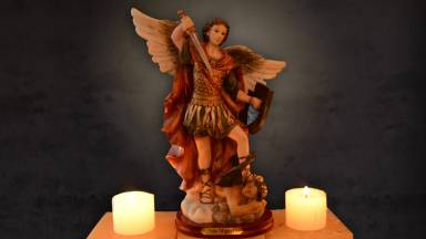 Oração a São Miguel Arcanjo para alcançar libertação