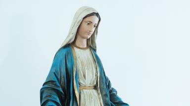 Oração: Maria, passa na frente