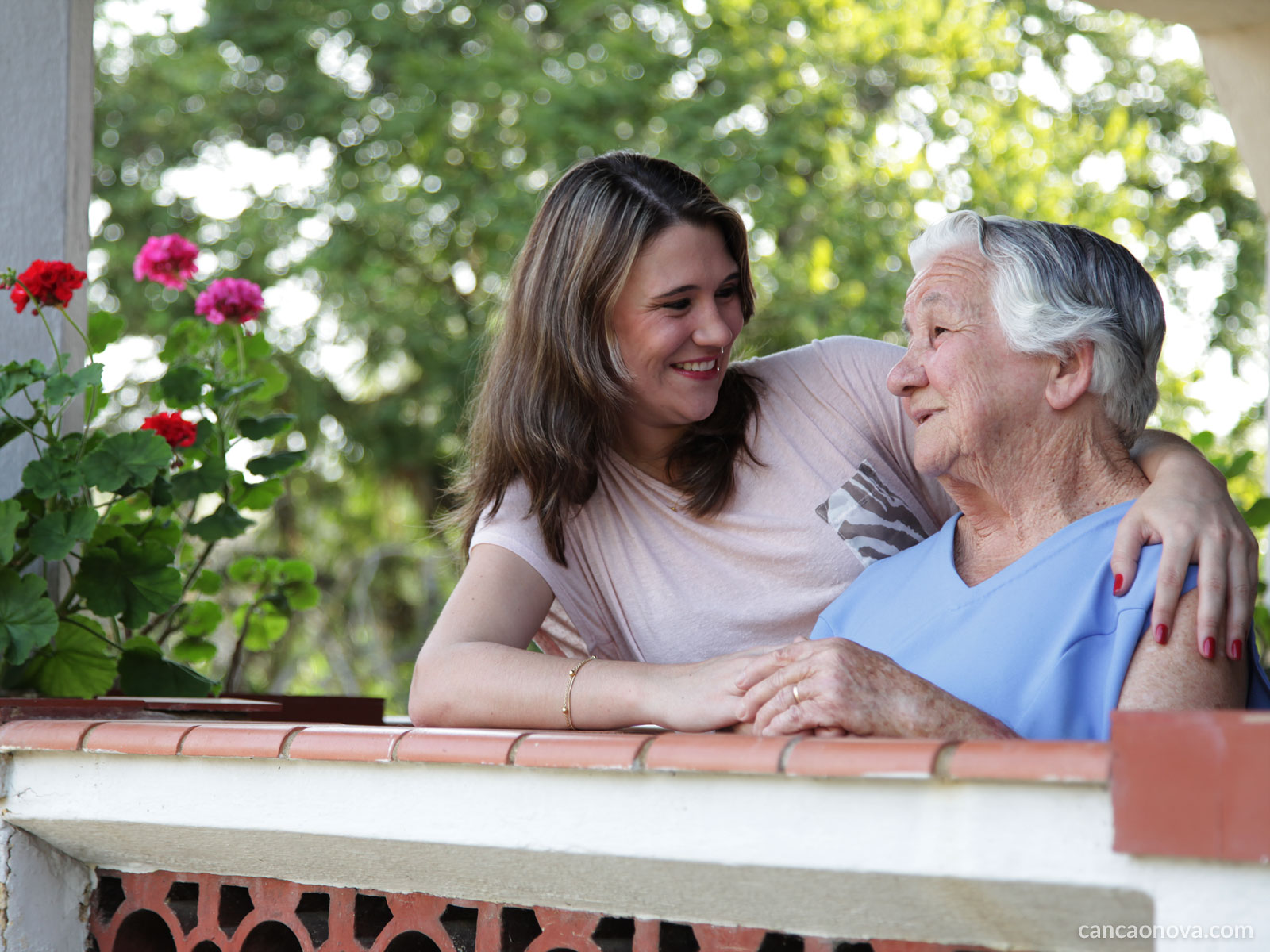 Como cuidar dos idosos com amor?