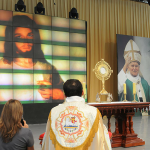 -A-misericórdia-é-a-mensagem-do-coração-de-Jesus-