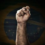 Realidade brasileira: poucos aceitam abrir mão e abrir a mão